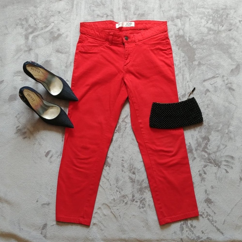 🌈 2/$25 🔽 Joe Fresh Red Cropped Jeans